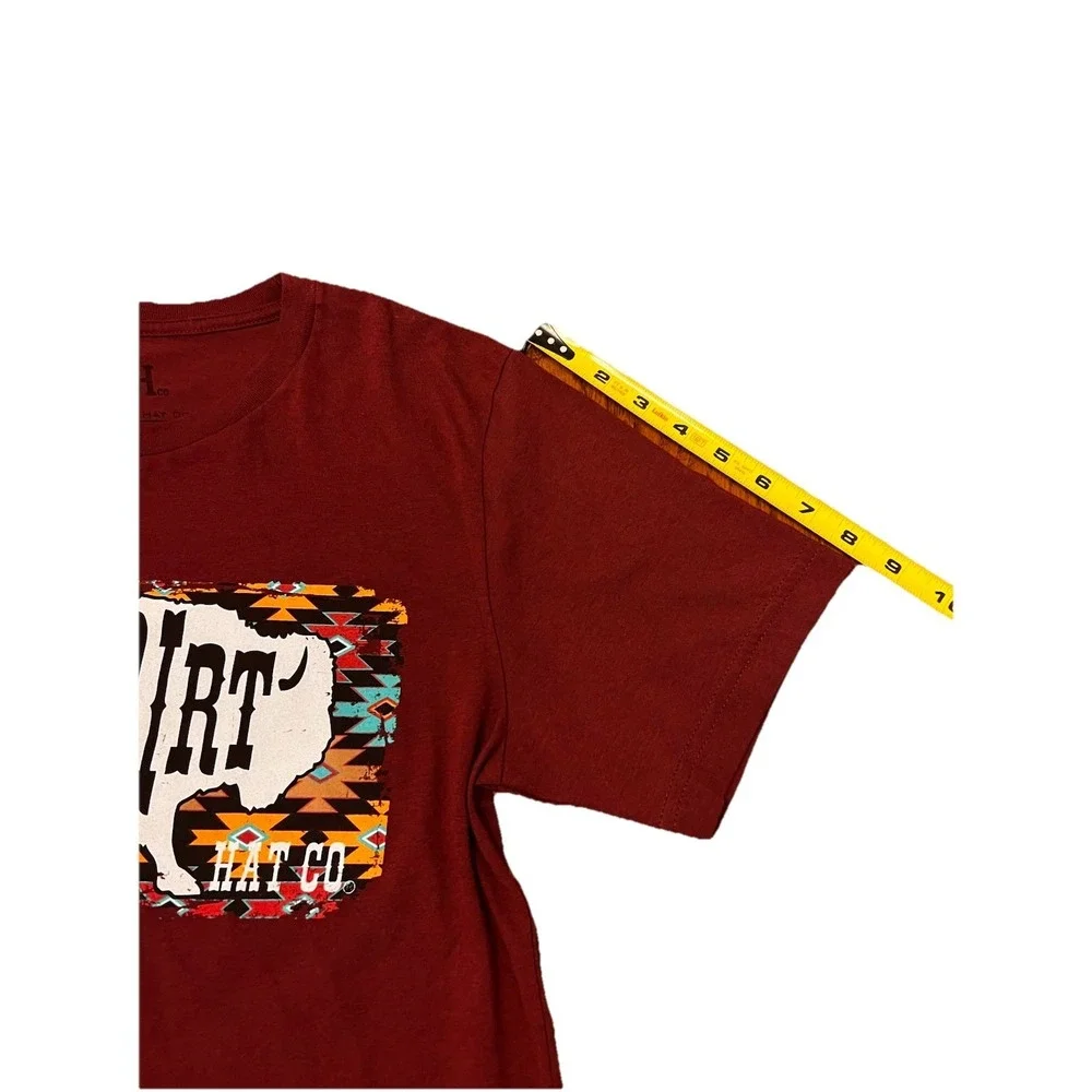 Red‎ Dirt Hat Co Aztec White Buffalo Graphic T-shirt Unisex Med Maroon Western